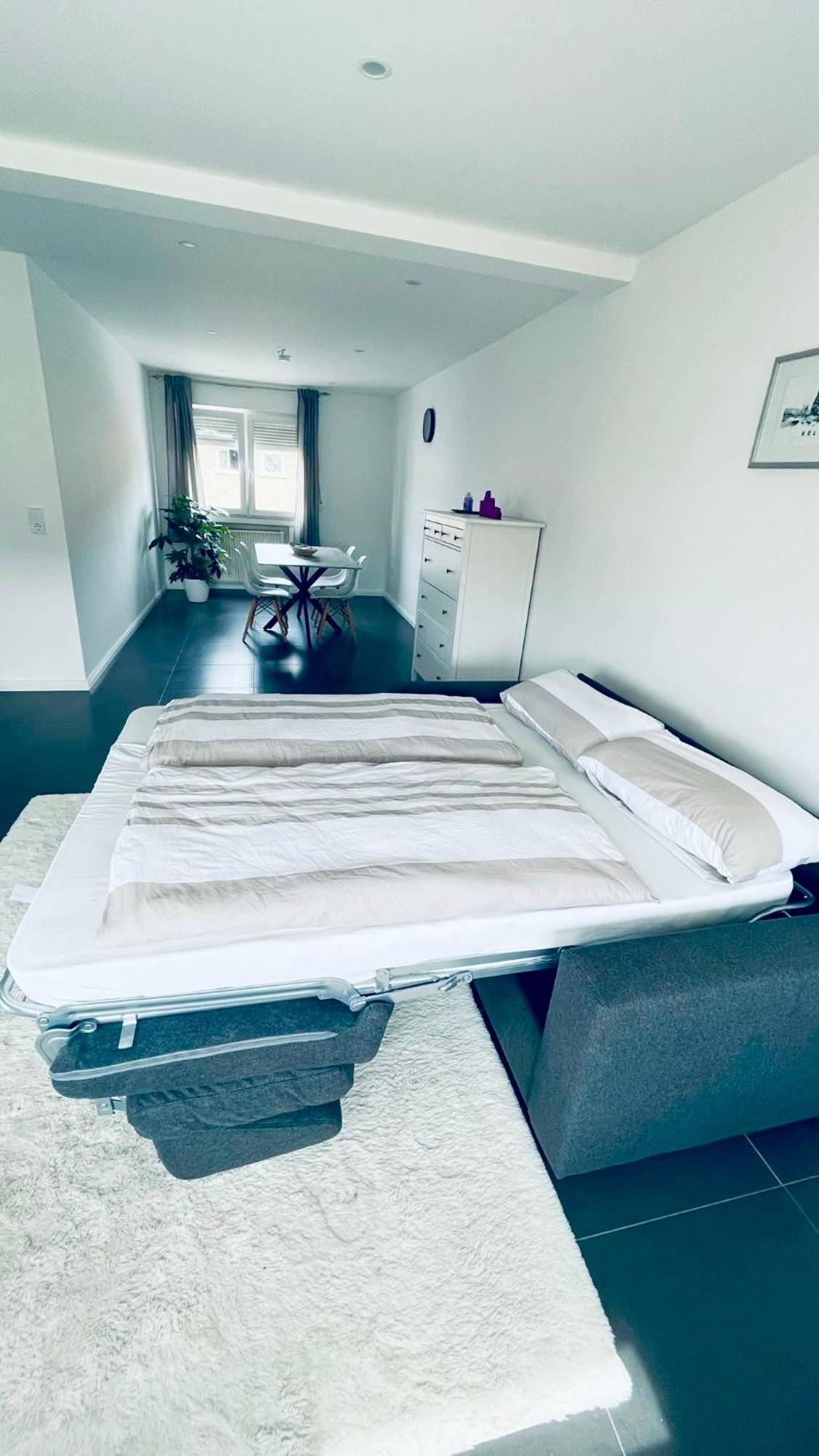 Elegante Apartment In Erftstadt Mit Balkon, Zentral, Bahnhof Nah, Phantasialand Bruehl Bei Cologne Buitenkant foto