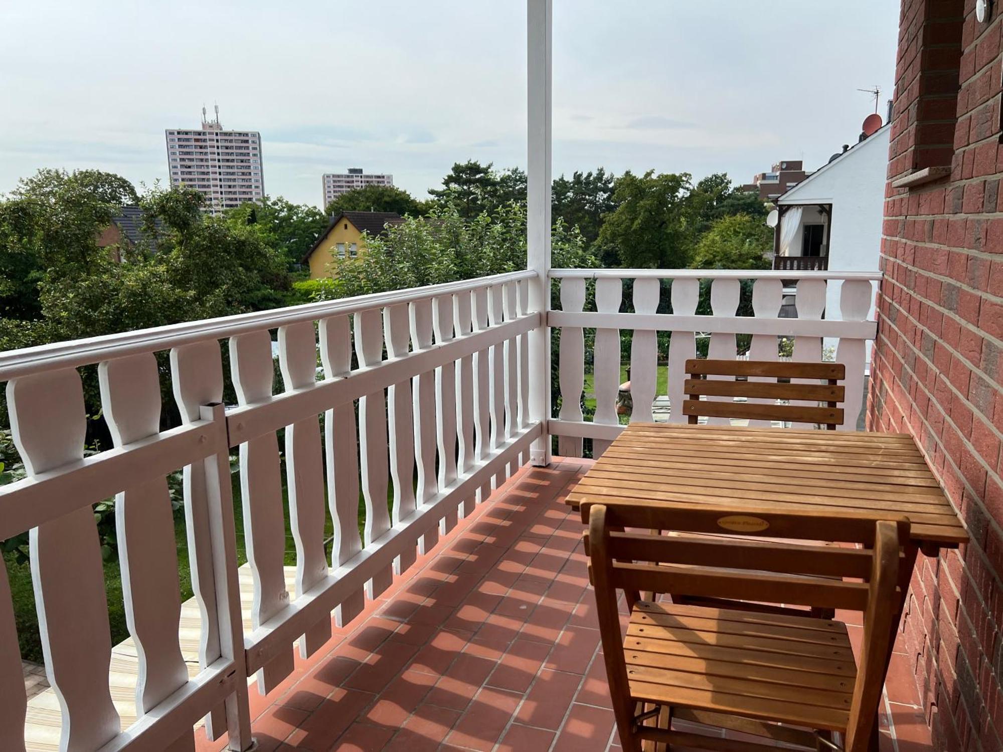 Elegante Apartment In Erftstadt Mit Balkon, Zentral, Bahnhof Nah, Phantasialand Bruehl Bei Cologne Buitenkant foto