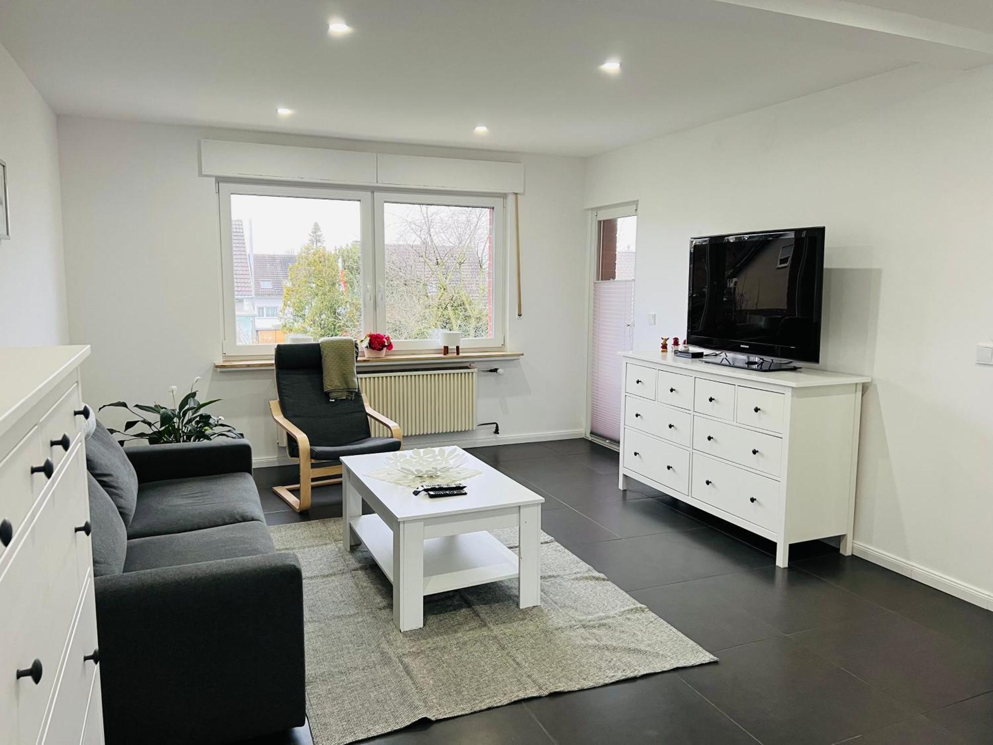 Elegante Apartment In Erftstadt Mit Balkon, Zentral, Bahnhof Nah, Phantasialand Bruehl Bei Cologne Buitenkant foto