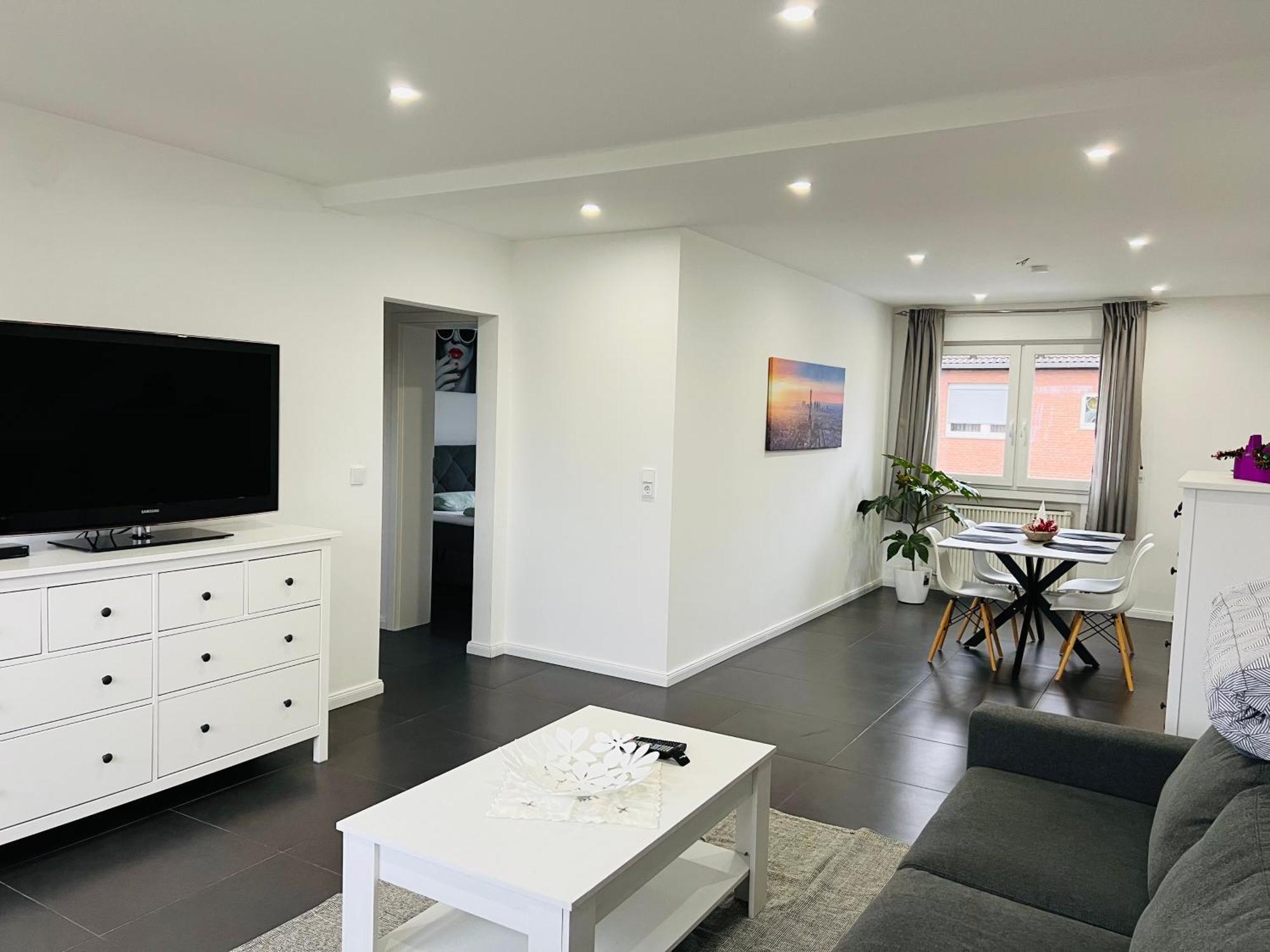 Elegante Apartment In Erftstadt Mit Balkon, Zentral, Bahnhof Nah, Phantasialand Bruehl Bei Cologne Buitenkant foto