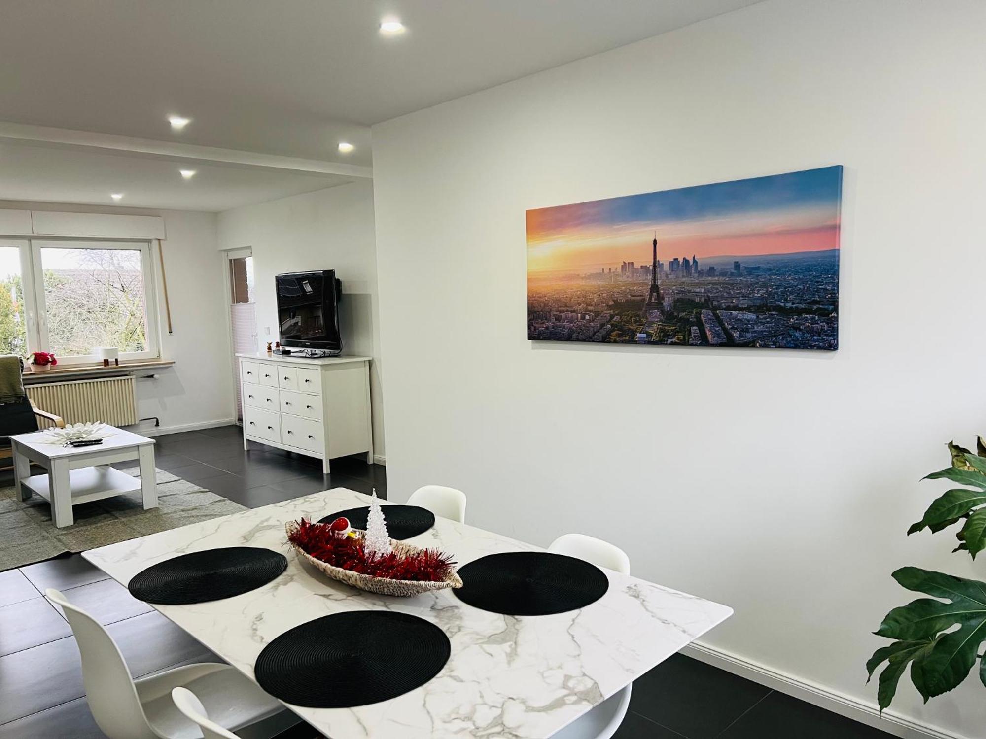 Elegante Apartment In Erftstadt Mit Balkon, Zentral, Bahnhof Nah, Phantasialand Bruehl Bei Cologne Buitenkant foto